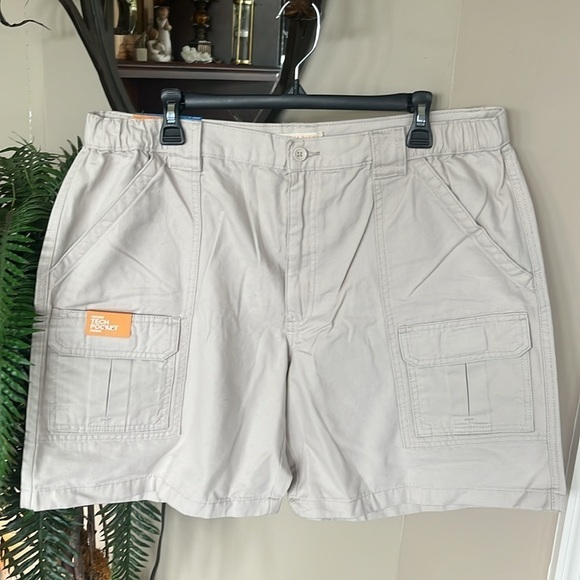 Brand New Savane Shorts Hiking UPF 30 Tech Pocket Cargo Stone Comfort Durable - Picture 11 of 11